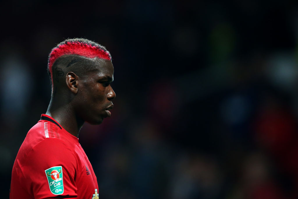 Pogba está no Manchester United desde 2016, mas tem sido alvo de críticas dos torcedores e de ídolos do clube - Getty Images