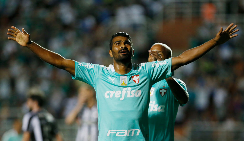 Thiago Santos deve ser o novo reforço do Grêmio - GettyImages