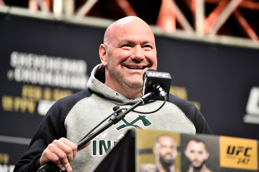 Dana White decidiu cancelar o evento por precaução devido ao COVID-19 - Getty Images