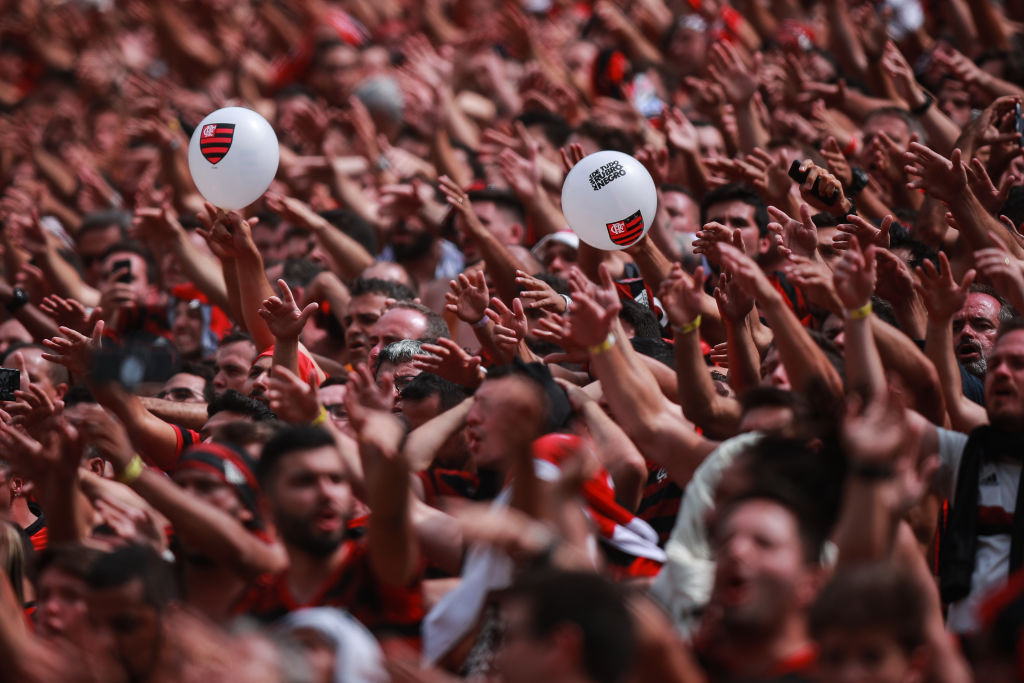 Flamengo é denunciado pelo TJD-RJ após gritos homofóbicos de seus torcedores no Fla-Flu - GettyImages