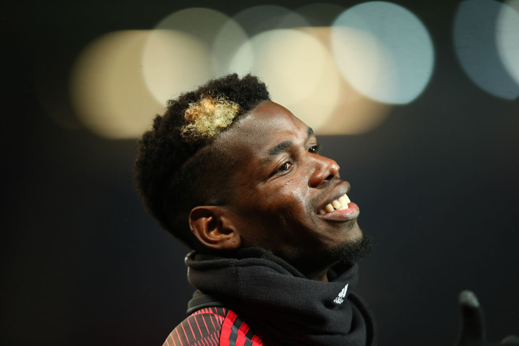 Paul Pogba em ação pelo Manchester United - GettyImages