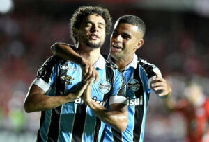 Grêmio segue preocupado com possível surto no elenco - GettyImages