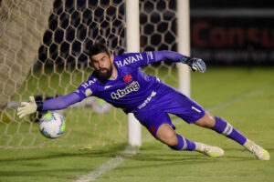 Fernando Miguel exalta postura do Vasco em empate com o Atlético-GO - GettyImages