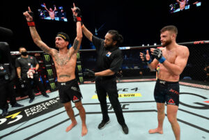Holloway teve atuação de gala no UFC - GettyImages