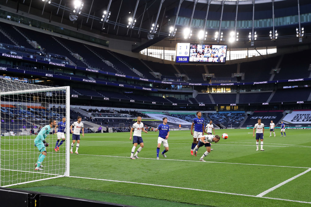 Tottenham jogou em casa diante do Everton - GettyImages