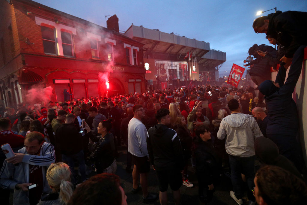 Torcedores se aglomeraram - GettyImages