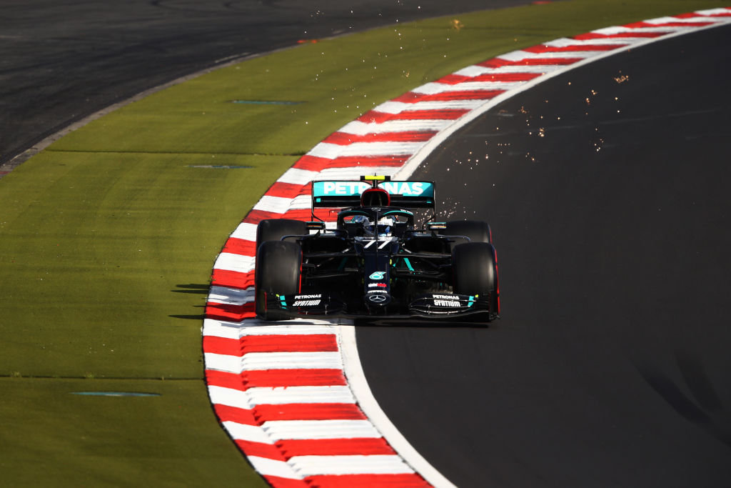 Bottas supera Hamilton e conquista pole position para o GP de Eifel - GettyImages