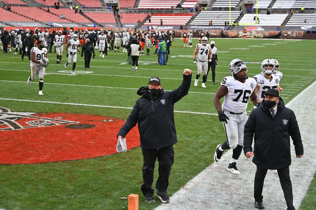 Time da NFL recebe multa e perde escolha no draft por violação de protocolo contra Covid-19 - GettyImages