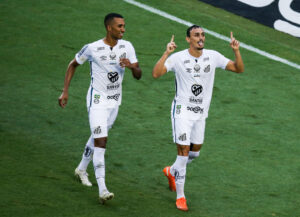 Pituca é titular absoluto do Santos - GettyImages