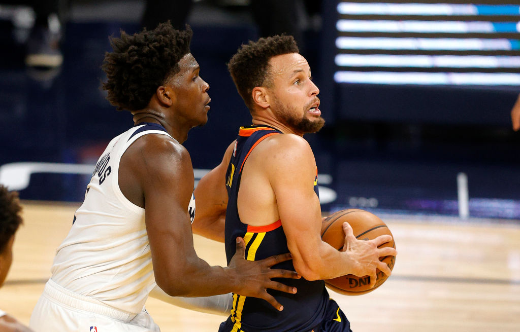 Stephen Curry usa tênis em homenagem ao ídolo Kobe Bryant - GettyImages