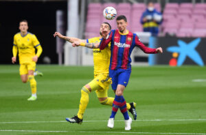 Lenglet em ação pelo Barcelona - GettyImages