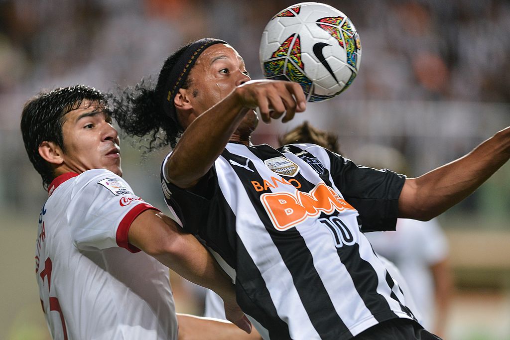 Ronaldinho Gaúcho jogando pelo Atlético MG - GettyImages