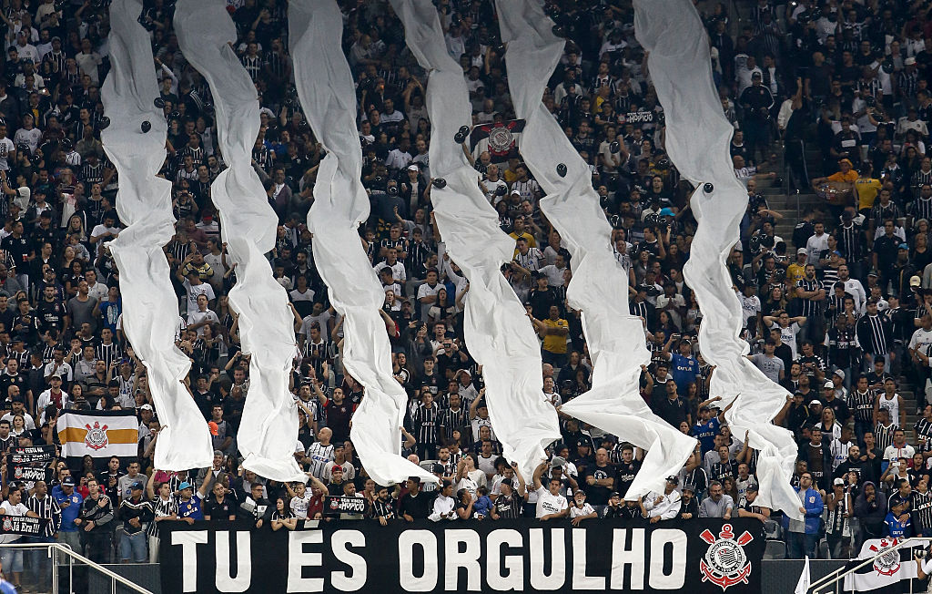Torcida do Corinthians aprova novo manto - GettyImages