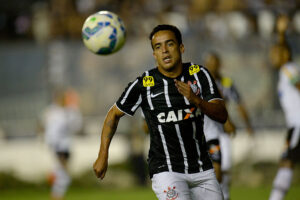 Jadson teve poucas oportunidades no ano passado - GettyImages