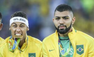 Milton Neves publica foto de Gabigol e Neymar Jr juntos na infância - GettyImages
