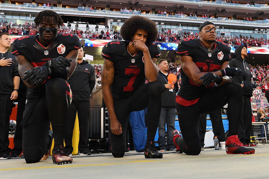 Kaepernick diz que NFL usa movimento antirracista como propaganda: “Ainda estão ativamente boicotando atletas” - GettyImages