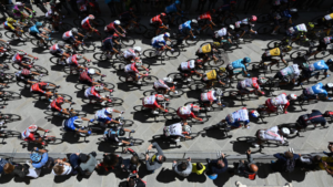 O Giro d’Italia 2022 levará cerca de 176 ciclistas ao país europeu - Getty Images