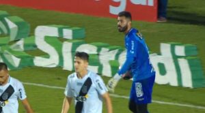 Goleiro foi bem elogiado pelos torcedores do clube de Campinas - Transmissão TV Globo