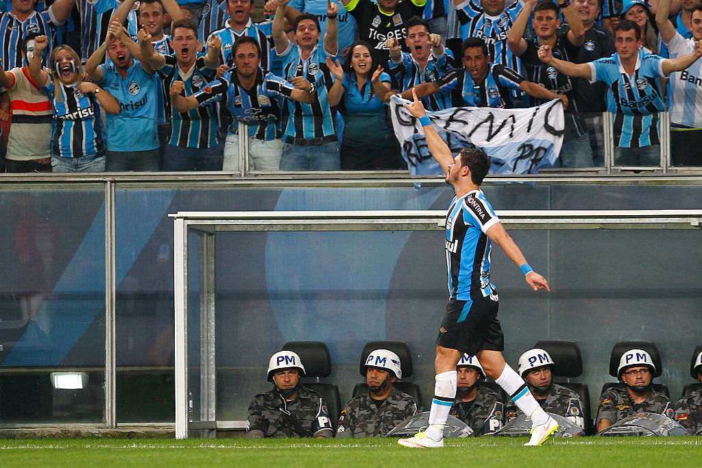 Giuliano deixa Istanbul Basaksehir e fica livre para o Grêmio - GettyImages