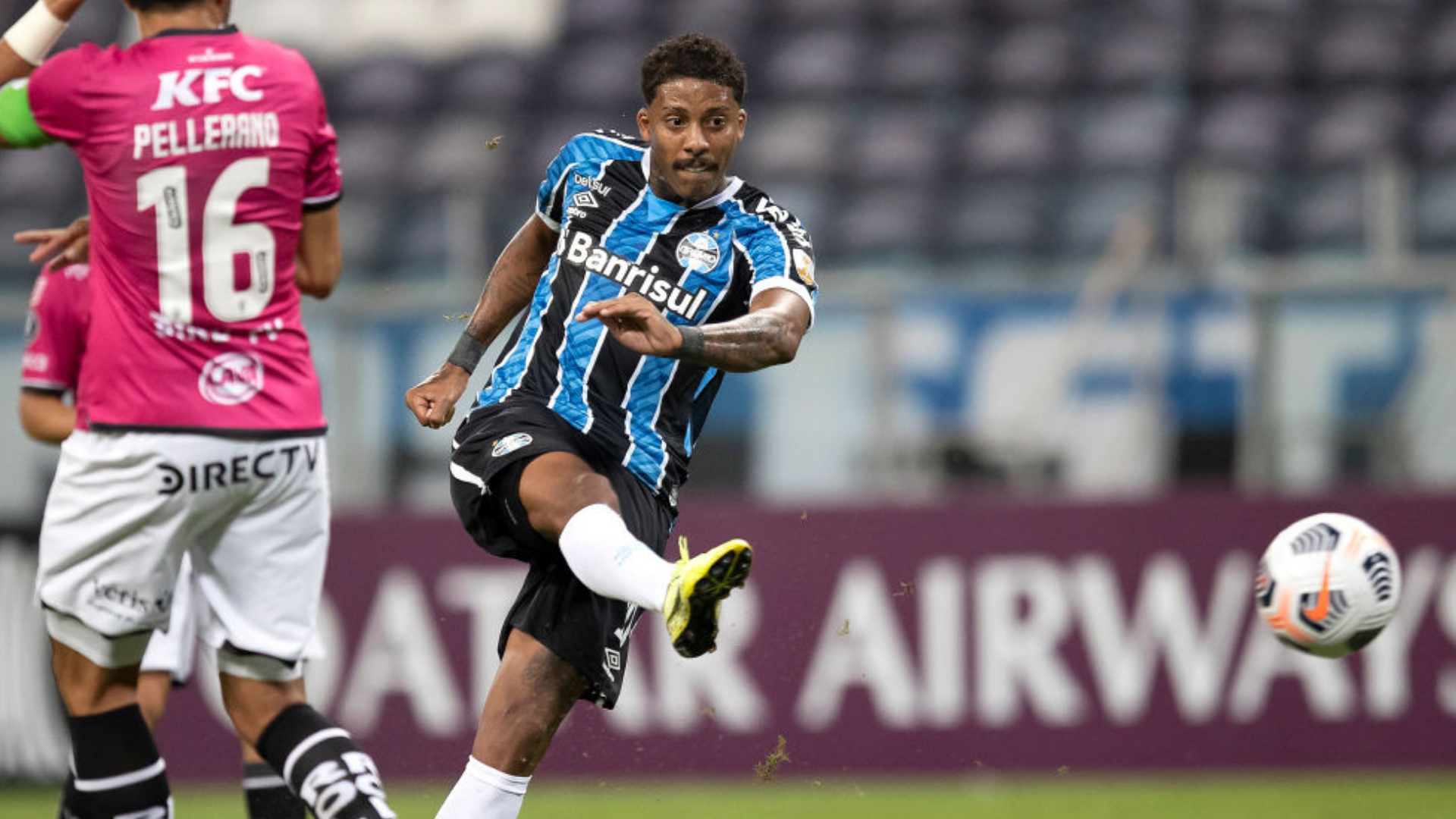 Jean Pyerre não deve mais trocar o Grêmio por clube espanhol - GettyImages