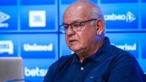 Grêmio: Romildo Bolzan Jr fala sobre chegada de Lucas Leiva - Lucas Uebel / Grêmio