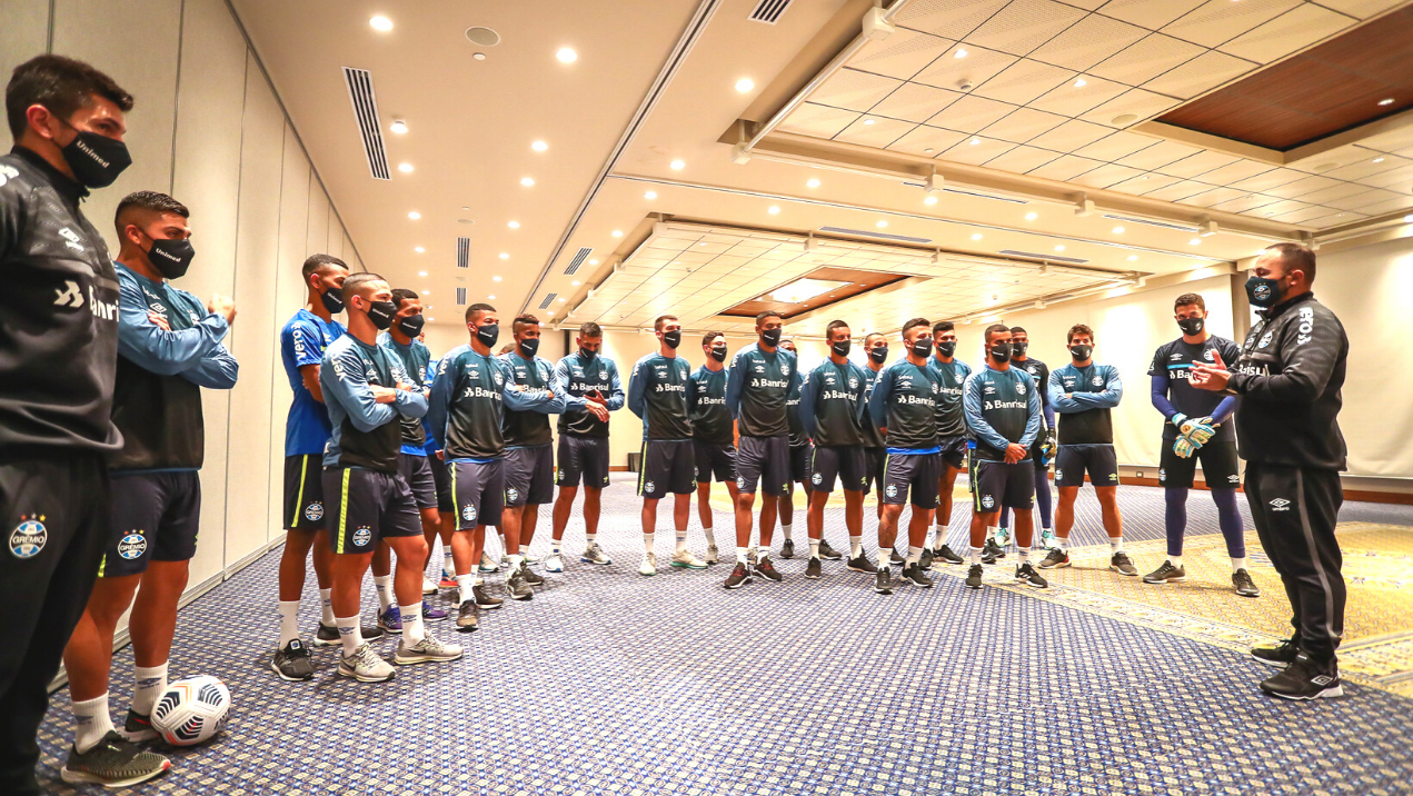 Jogadores do Grêmio reunidos com a comissão técnica - Lucas Uebel /Grêmio FBPA/ Fotos Públicas