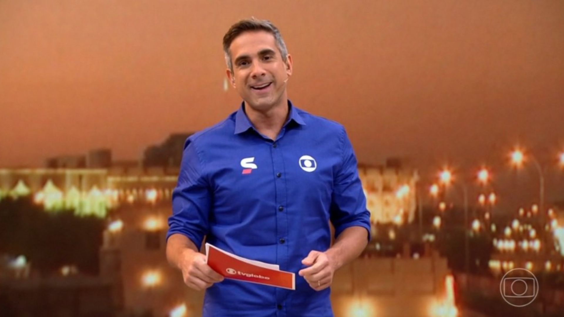 Gustavo Villani rouba a cena durante partida entre Marrocos x Espanha - Globo