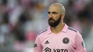 Higuaín não será mais jogador de futebol no fim do ano - GettyImages