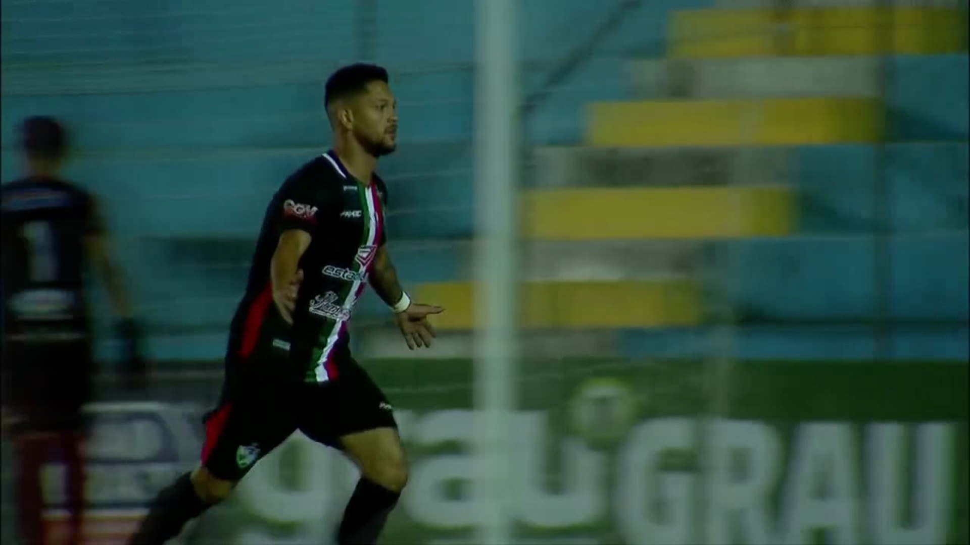 João Paulo, do Salgueiro, comemora gol na semi e projeta final contra o Santa Cruz: “Estamos prontos” - Transmissão