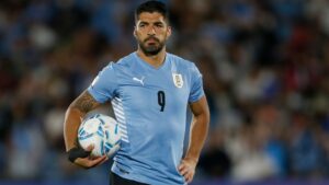 Suárez, do Uruguai, em campo - Getty Images