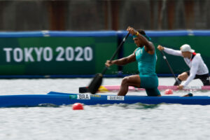 Isaquias lidera semifinal e confirma vaga na decisão do C1 1000m - GettyImages