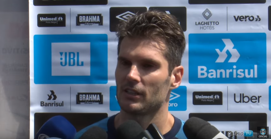 Júlio César perdeu espaço após chegada de Vanderlei - Transmissão Grêmio TV