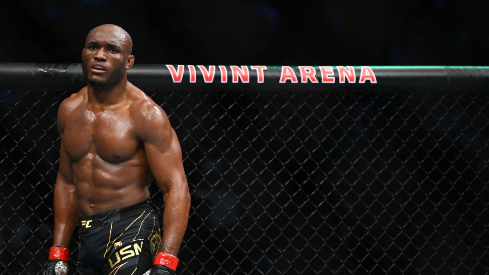 Kamaru Usman foi nocauteado no UFC 278 - GettyImages