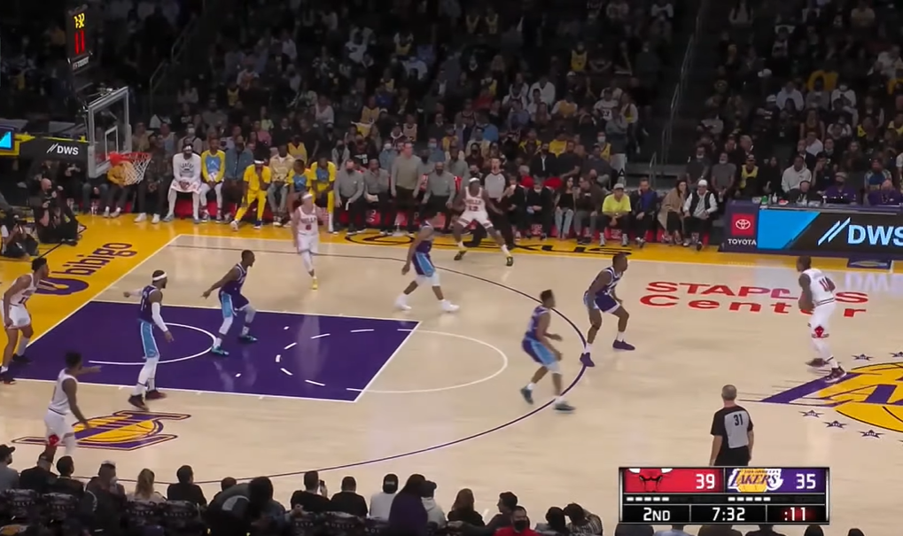 NBA: DeRozan comanda, e Bulls vencem Lakers no Staples Center - YouTube/ NBA Brasil