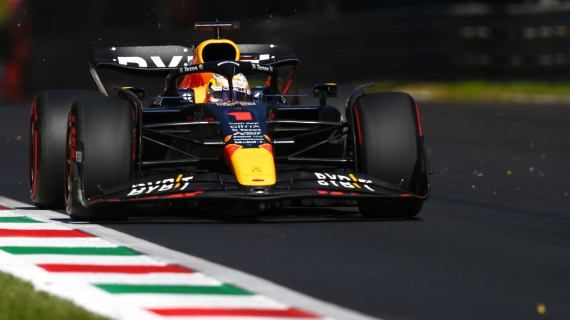 Verstappen e Leclerc fizeram uma grande corrida no GP da Itália e o confronto entre Ferrari e Red Bull foi tenso - GettyImages