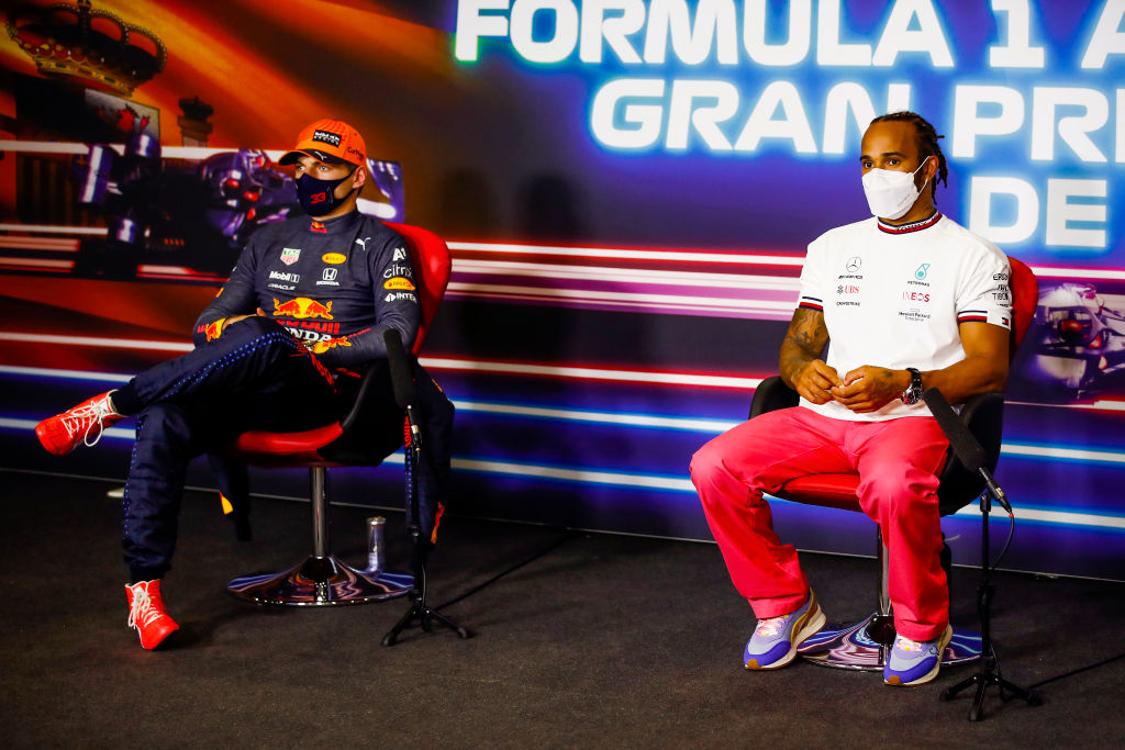 Max Verstappen complicou a corrida de Lewis Hamilton durante o GP da Espanha - GettyImages