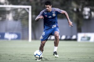 Santos espera apenas pela autorização do Conselho para negociar Lucas Veríssimo com o Benfica - Ivan Storti/Santos FC/Fotos Públicas