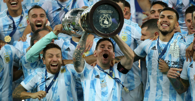 Messi optou por comemorar e não em cutucar - Getty Images