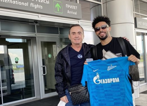 Campeão olímpico, Claudinho aparece pela primeira vez com a camisa do Zenit - Instagram