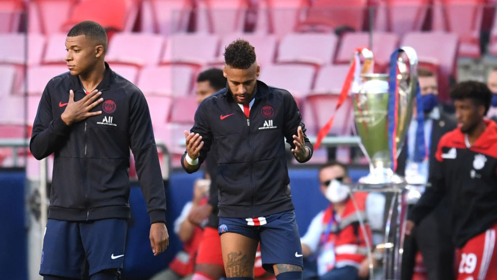 Neymar segue afastado de Mbappé - GettyImages