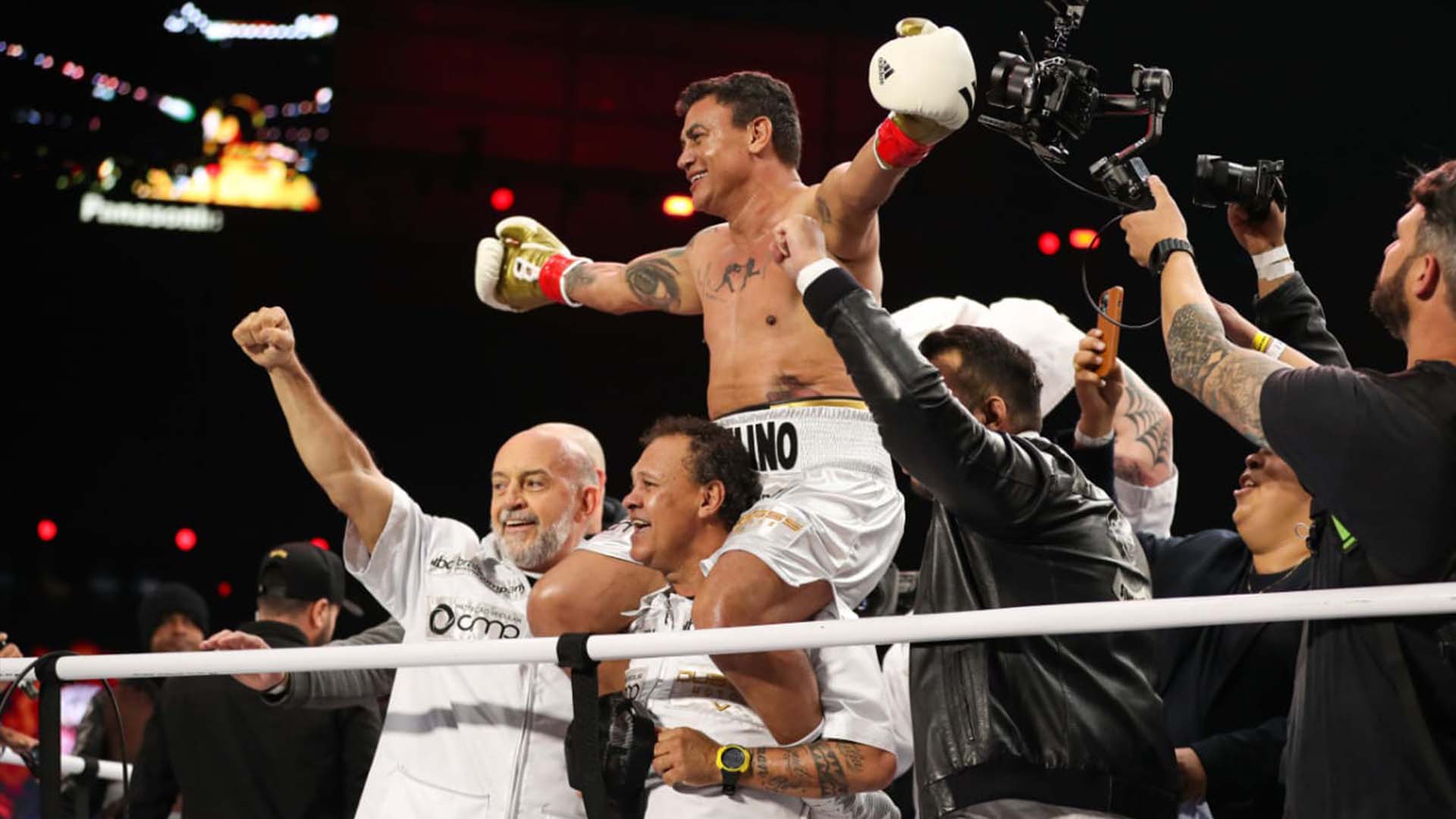 Popó levou a melhor sobre o veterano do MMA - José Tramontin/Athletico Paranaense