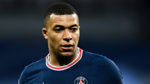 Presidente do PSG fala sobre futuro de Mbappé - GettyImages