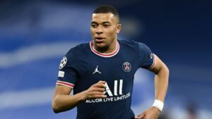 Mbappé falou sobre o'nã' ao Real Madrid e também em relação ao pedido de Macron para que ele fique no PSG - GettyImages