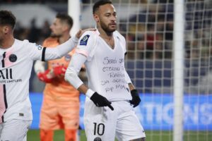 Neymar pode estar em campo já nesta rodada do Campeonato Frances e jogar na Champions League pelo PSG - C. Gavelle / PSG / Fotos Públicas