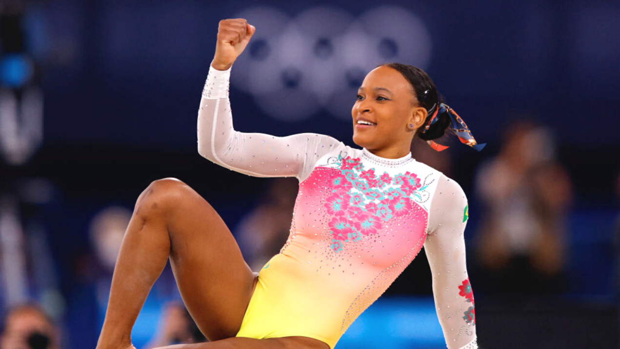 Rebeca Andrade durante a apresentação no solo das Olimpíadas - GettyImages