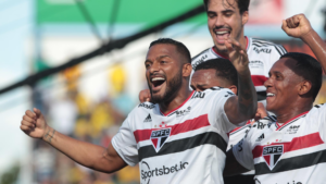 Reinaldo é o baterdor de pênaltis do São Paulo - Flickr - Rubens Chiri / saopaulofc.net