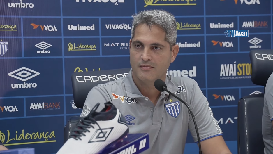 Rodrigo Santana é apresentado no Avaí e espera protagonismo do clube: "Temos que buscar o título" - YouTube