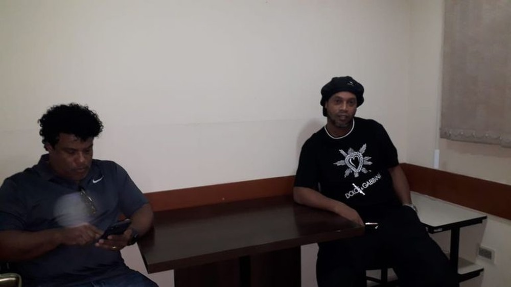 Ronaldinho Gaúcho segue cumprindo pena em um complexo penitenciário no Paraguai - Transmissão