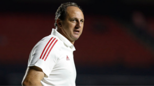 Rogério Ceni deu um puxão de orelha em Benítez, após vitória do São Paulo - GettyImages