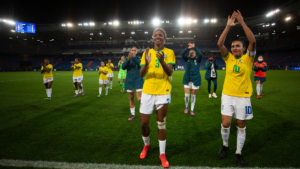 Seleção feminina enfrentando a Finlândia no Torneio da França - Thais Magalhães/CBF/Flickr